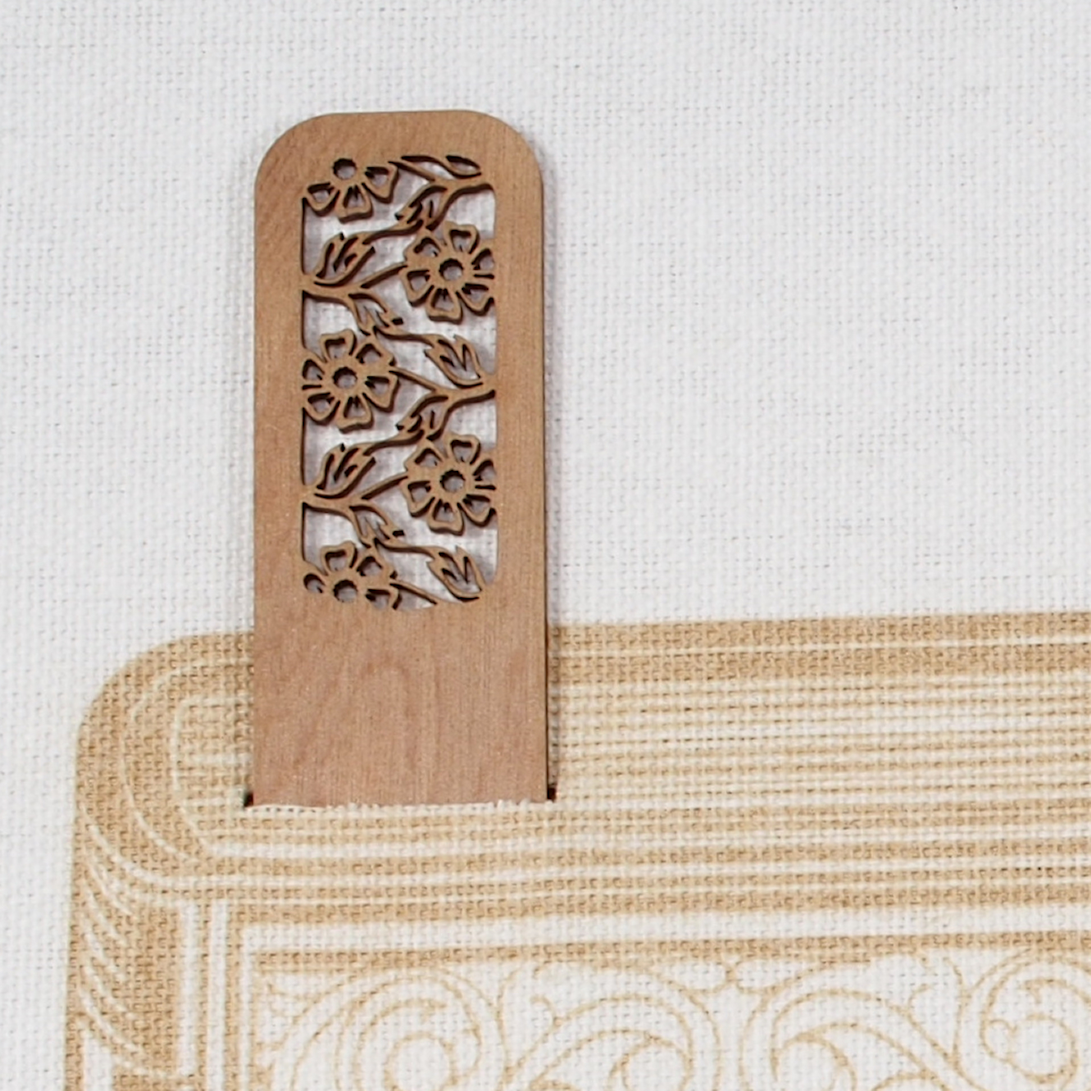 Myrtlewood Bookmark- Flowers Pattern