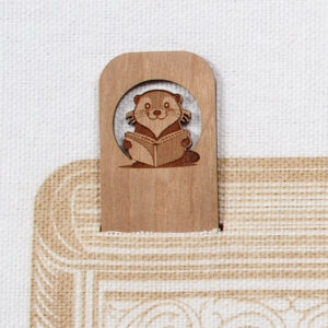 Myrtlewood Bookmark - Book Buddies - Otter